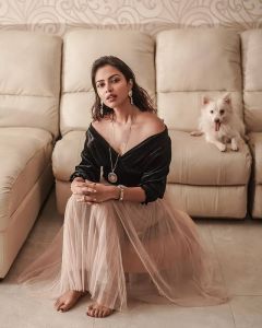 actress-amala-paul-latest-photos-gallery