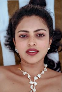 amala-paul-in-beach-photoshoot-007