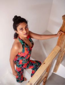 amala-paul-in-jumpsuit-pics