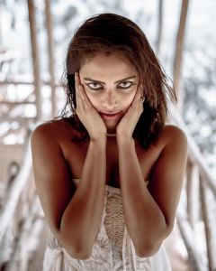 amala-paul-in-off-white-gown-005