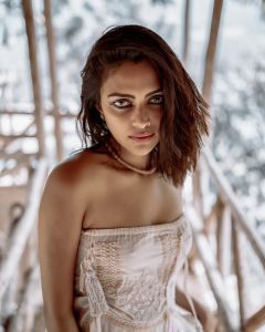amala-paul-in-off-white-gown-006