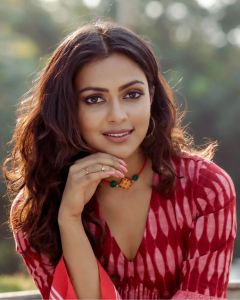 amala-paul-latest-photos-in-red-cotton-top-009