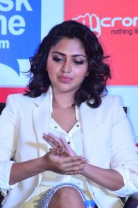 amala-paul-latest-photos00-00845