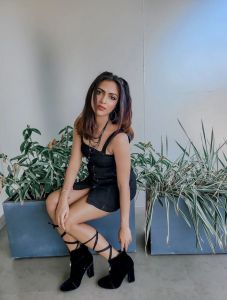 amala-paul-latest-photoshoot-in-dungaree-dress-002