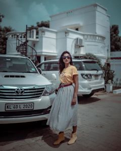 amala-paul-latest-photoshoot-in-dungaree-dress.webp-005