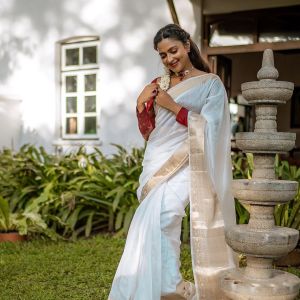 amala-paul-new-kerala-look-photos-in-saree-001