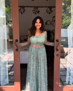amala-paul-new-look-in-party-makeup-ideas-006
