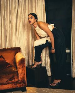 amala-paul-new-photo-shoot-gallery
