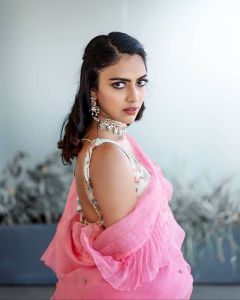 amala-paul-new-photos-in-pink-dress-006