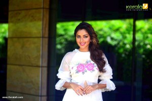 amala-paul-photos-121-04993
