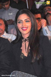 amala-paul-stills-367-00147