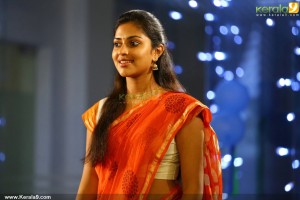 mili-malayalam-movie-amala-paul-pics-03064