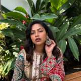 amala-paul-in-pakistani-style-dress-work-photos-002