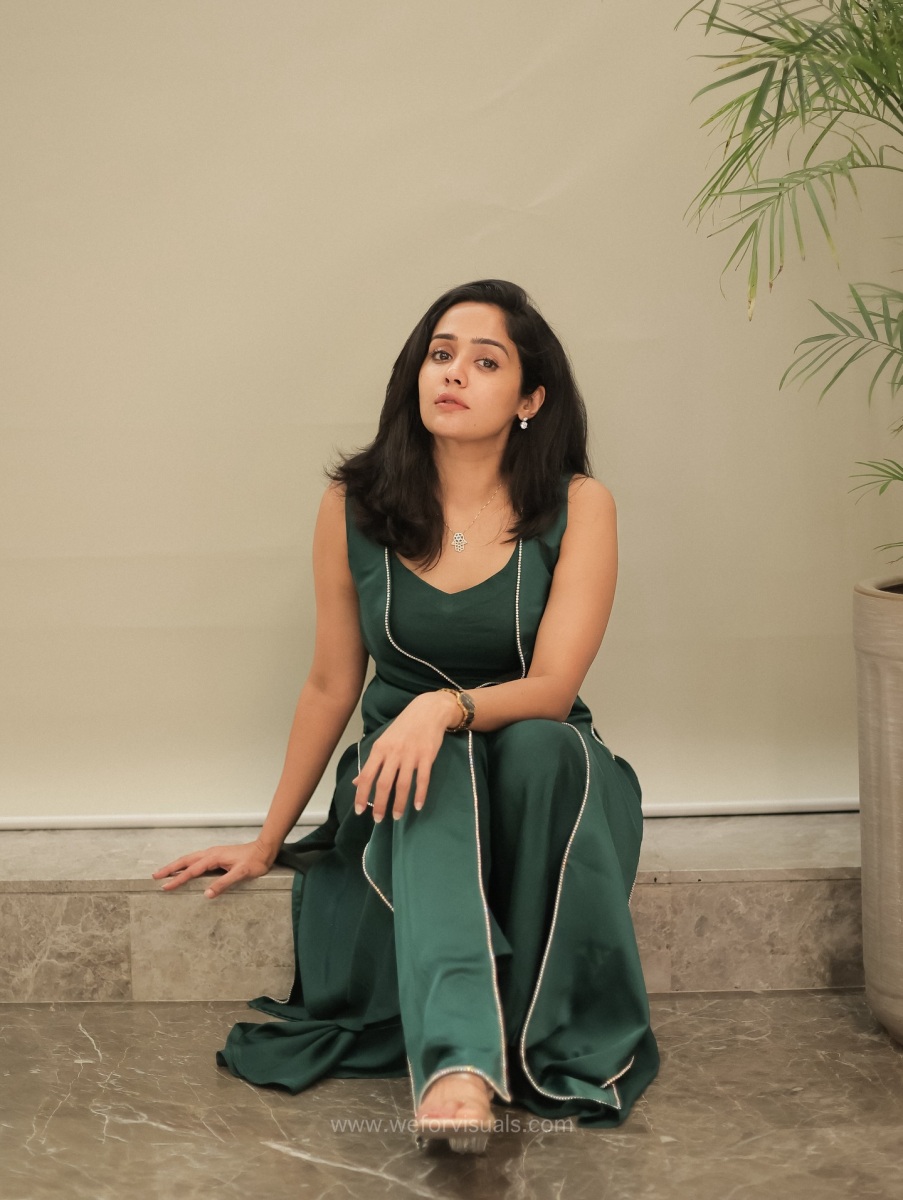 ananya-latest-trending-stylish-outfit-photos-015