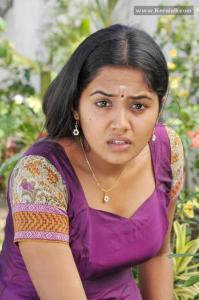 3766ananya_latets_stills_56-004