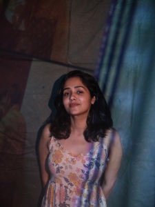 actress-ananya-in-new-hair-style-ideas-photos-003