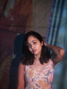 actress-ananya-in-new-hair-style-ideas-photos-005