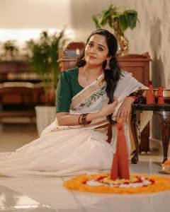 actress-ananya-in-trending-makeup-and-ornaments-ideas-photos-004