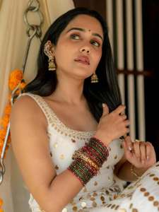 actress-ananya-in-trending-makeup-and-ornaments-ideas-photos-011