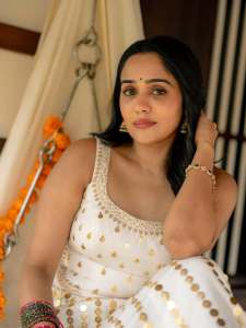 actress-ananya-in-trending-makeup-and-ornaments-ideas-photos-012