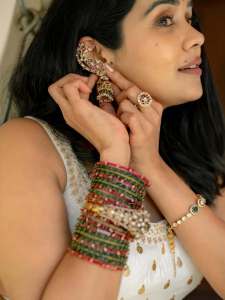 actress-ananya-in-trending-makeup-and-ornaments-ideas-photos-013
