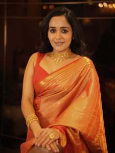 actress-ananya-in-trending-makeup-and-ornaments-ideas-photos-019