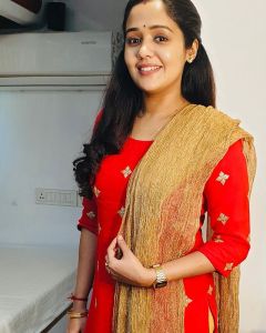actress-ananya-latest-images-011
