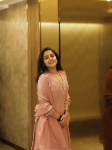 actress-ananya-makeup-look-latest-trend-photos-025
