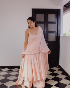 actress-ananya-new-dressing-style-and-makeup-photos-061