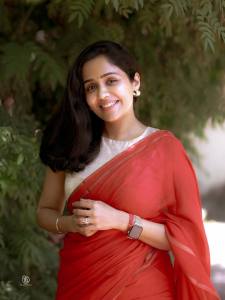 actress-ananya-new-outfit-photos-002