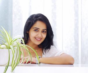 actress-ananya-new-photoshoot-photos-in-churidar-images-002