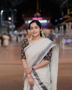 actress-ananya-new-photoshoot-post-006
