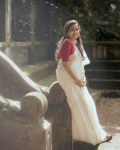 actress-ananya-new-photoshoot-post-014