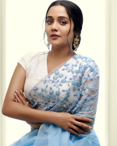 ananya-grihalakshmi-magazine-photoshoot-004