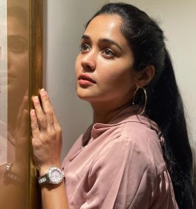ananya-grihalakshmi-magazine-photoshoot-010