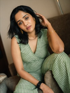 ananya-in-co-ord-set-design-photos-002