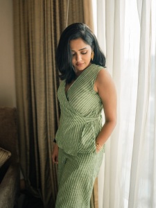 ananya-in-co-ord-set-design-photos-003