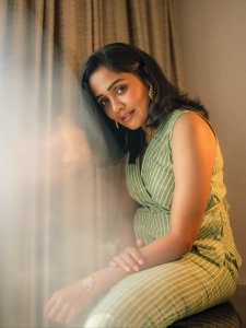 ananya-in-co-ord-set-design-photos-005