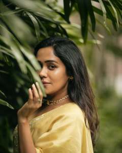 ananya-in-light-yellow-churidar-photos-001