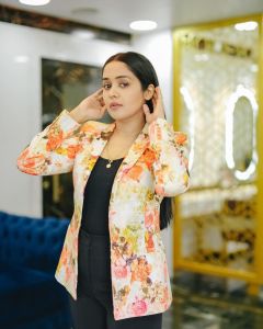 ananya-in-printed-blazer-photos