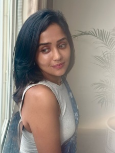 ananya-latest-photos-in-new-makeove-014