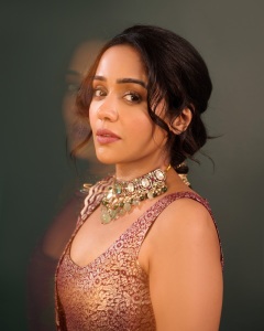 ananya-latest-trending-stylish-outfit-photos-002