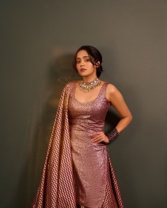 ananya-latest-trending-stylish-outfit-photos-003