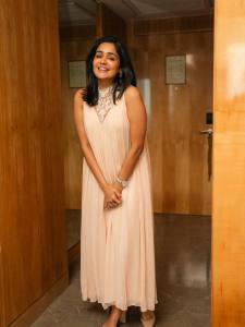 ananya-latest-trending-stylish-outfit-photos-006