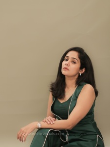 ananya-latest-trending-stylish-outfit-photos-016