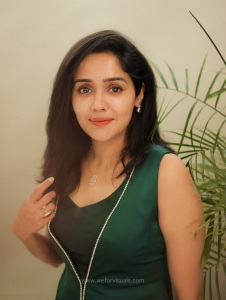 ananya-latest-trending-stylish-outfit-photos-018