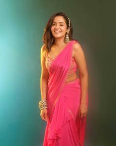 ananya-latest-trending-stylish-outfit-photos-024