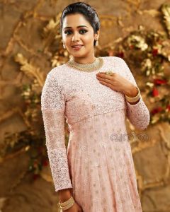 ananya-new-photoshoot-for-vanitha-004