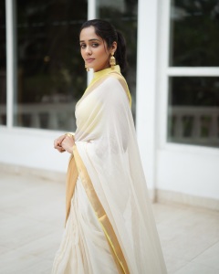 ananya-new-photoshoot-pics-003