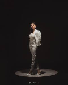 actress-anaswara-rajan-new-photos-in-white-jumpsuit-Blazer-001